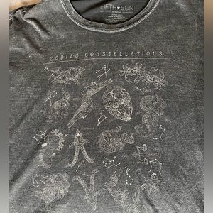 XL Juniors/Women’s zodiac constellation crop top